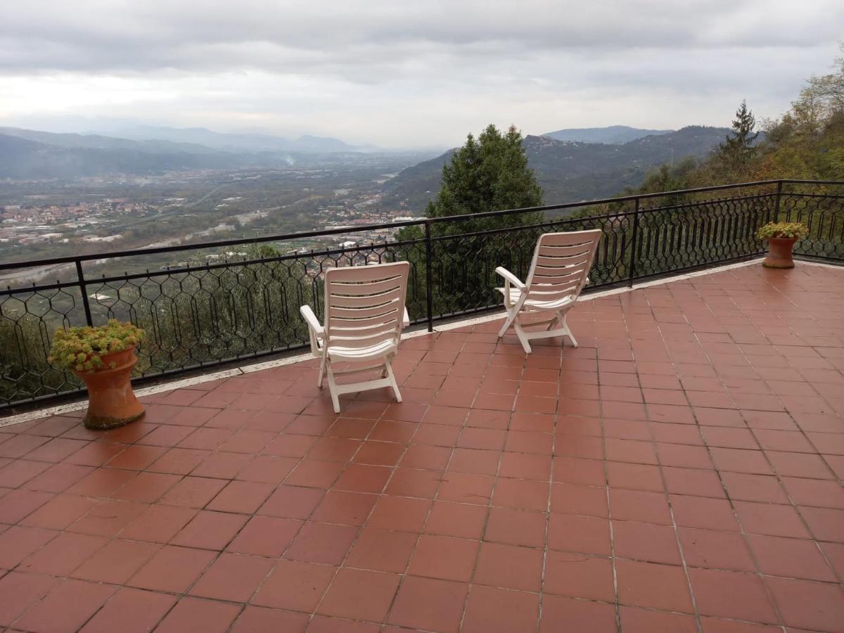 Casa Vacanza Villa Patrizia Follo Alto Buitenkant foto
