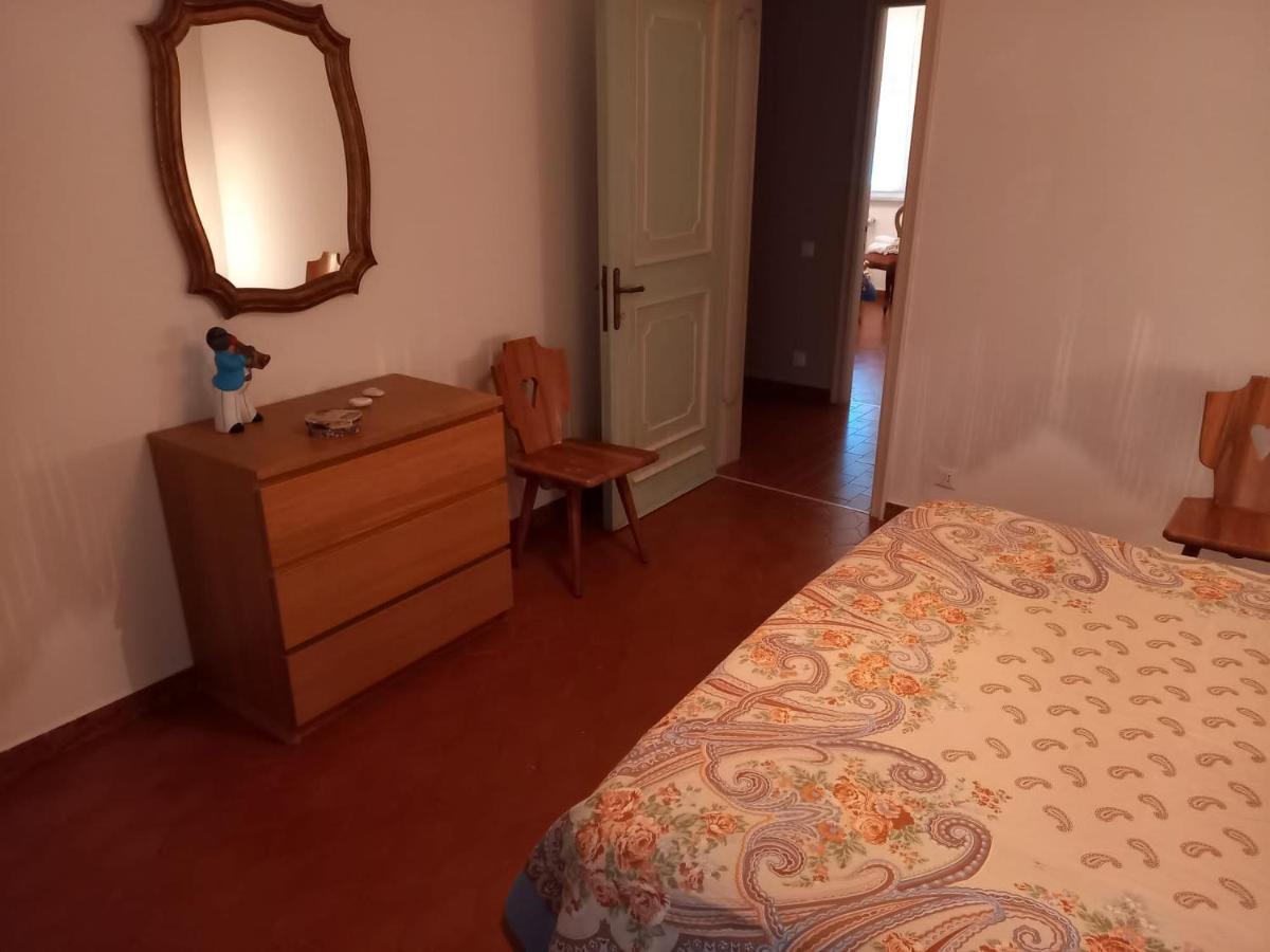 Casa Vacanza Villa Patrizia Follo Alto Buitenkant foto