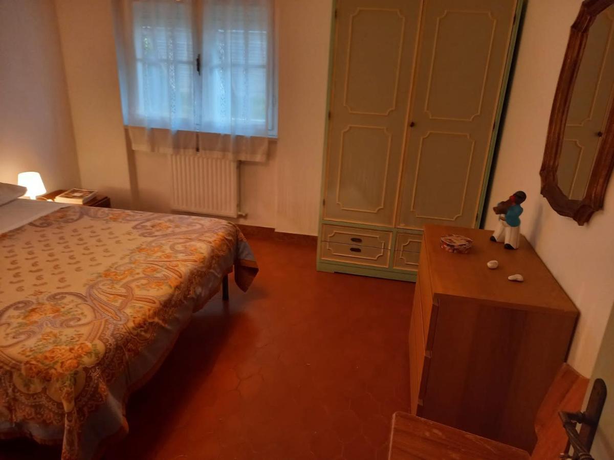 Casa Vacanza Villa Patrizia Follo Alto Buitenkant foto