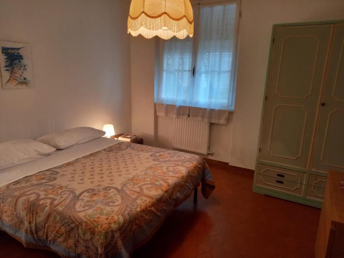 Casa Vacanza Villa Patrizia Follo Alto Buitenkant foto